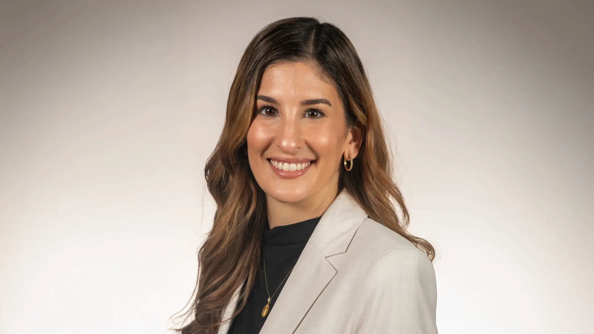 Portrait photo of Daniela Machado.
