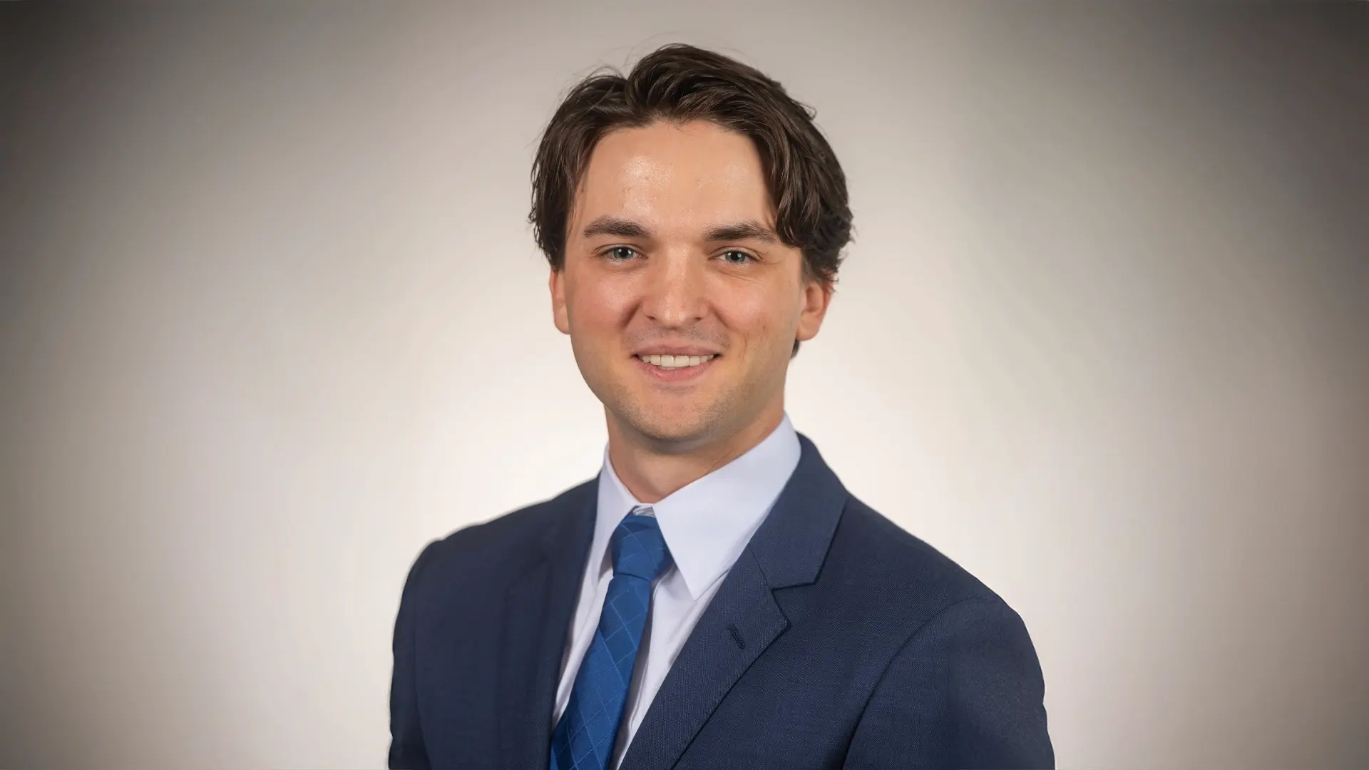 Dr. Levi Ulmer portrait photo.